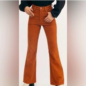 Levi’s Ribcage High Rise Burnt Orange Corduroy Flare Jeans size 25 Hemmed to 29”